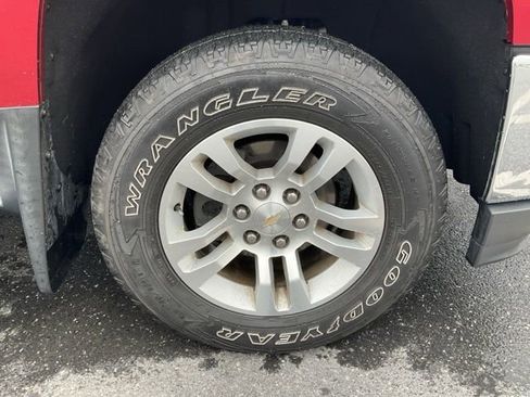Used 2018 Chevrolet Silverado 1500 LT w/ All Star Edition AWD/4WD image 9
