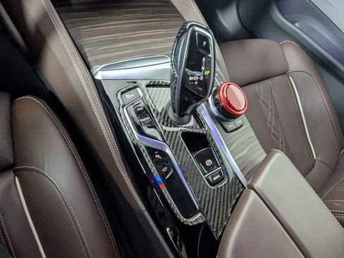 Used 2021 BMW 540i w/ Executive Package image 25