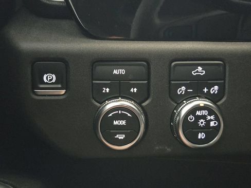 Used 2024 GMC Sierra 1500 Elevation AWD/4WD image 24