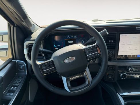 Used 2026 Ford F450 Platinum AWD/4WD image 12