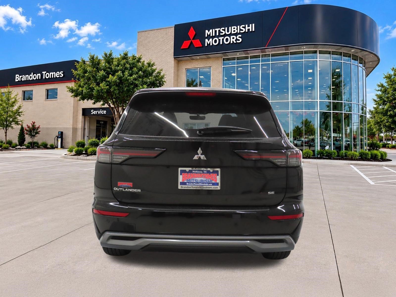 New 2026 Mitsubishi Outlander SE FWD image 4