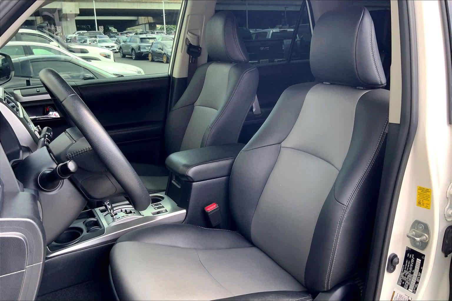 Used 2022 Toyota 4Runner SR5 Premium RWD image 11
