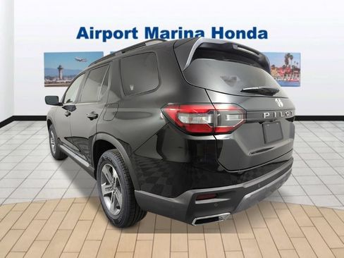 New 2026 Honda Pilot EX-L image 2