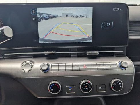 Used 2024 Hyundai Kona SE FWD image 16