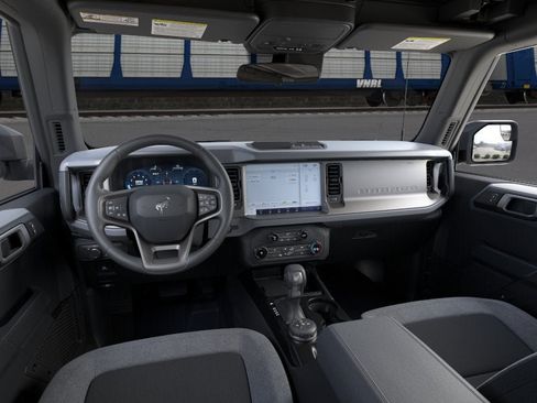 New 2026 Ford Bronco 4-Door AWD/4WD image 9