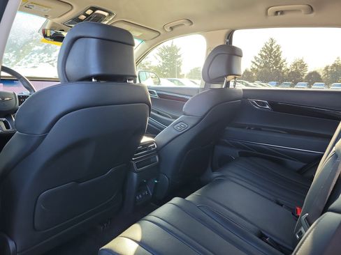 Used 2025 Genesis GV80 2.5T Standard image 14