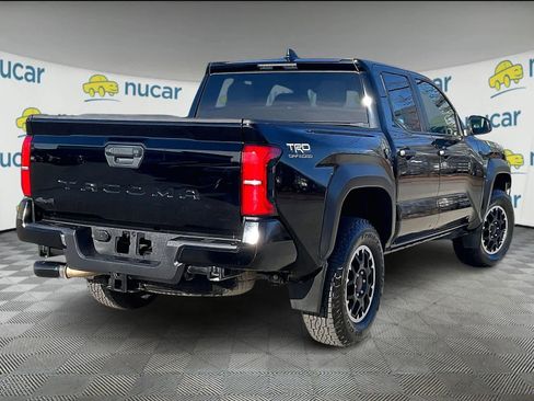 Used 2024 Toyota Tacoma TRD Off-Road image 6