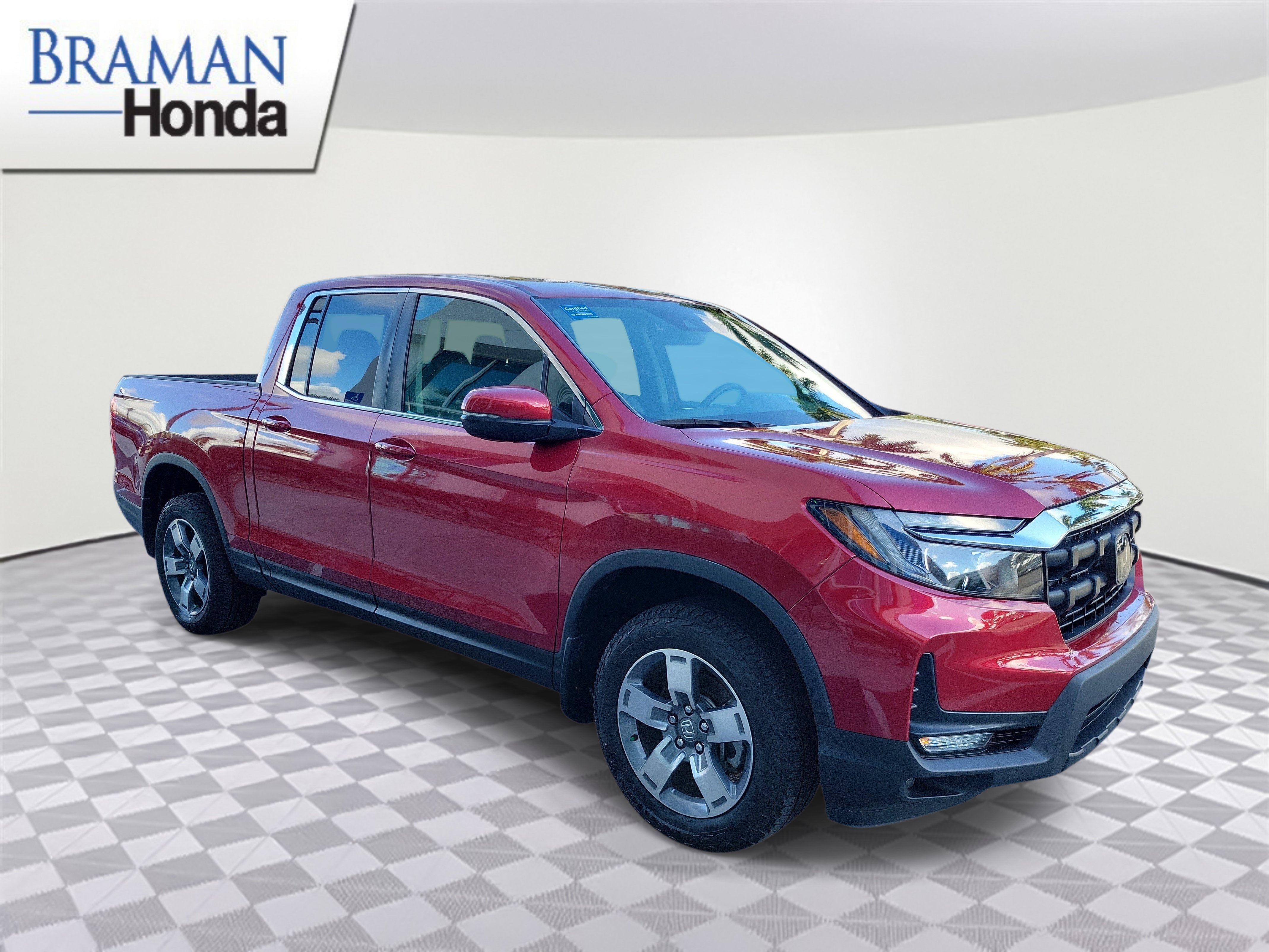 Certified 2025 Honda Ridgeline RTL image 2