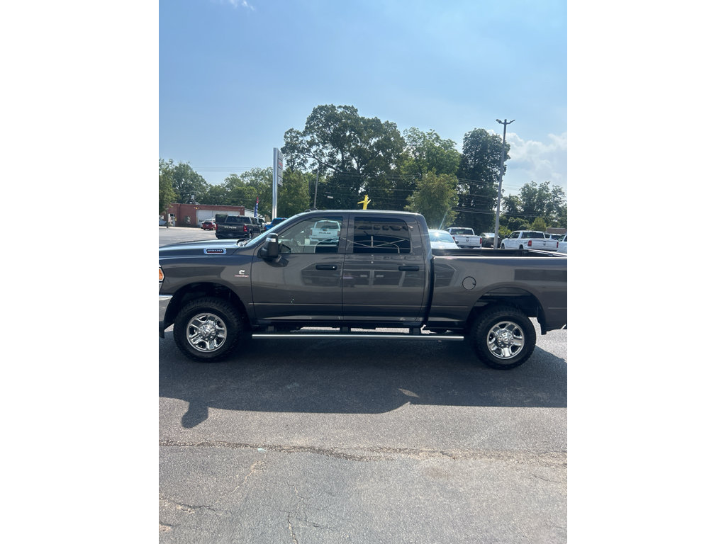 Used 2024 RAM 2500 Tradesman w/ Towing Technology Group AWD/4WD image 4