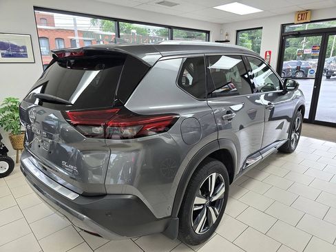 Used 2023 Nissan Rogue SL w/ SL Premium Package AWD/4WD image 9
