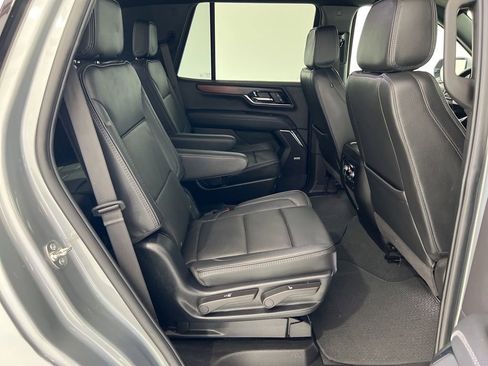 Used 2025 GMC Yukon Denali AWD/4WD image 25