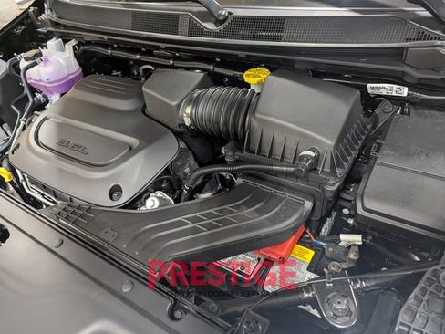 New 2026 Chrysler Pacifica Pinnacle image 32