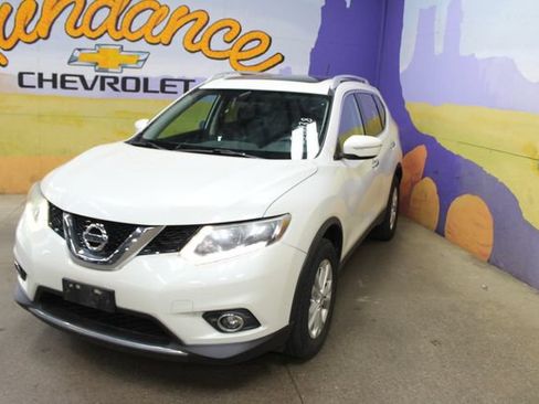 Used 2015 Nissan Rogue SV AWD/4WD image 4