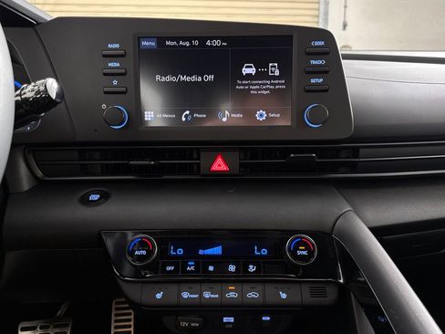 Certified 2026 Hyundai Elantra SEL Sport Premium FWD image 19