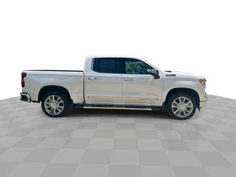 Certified 2023 Chevrolet Silverado 1500 High Country w/ High Country Premium Package AWD/4WD image 10