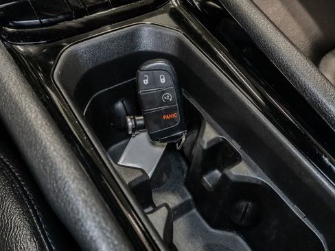 Certified 2025 Jeep Compass Limited AWD/4WD image 24