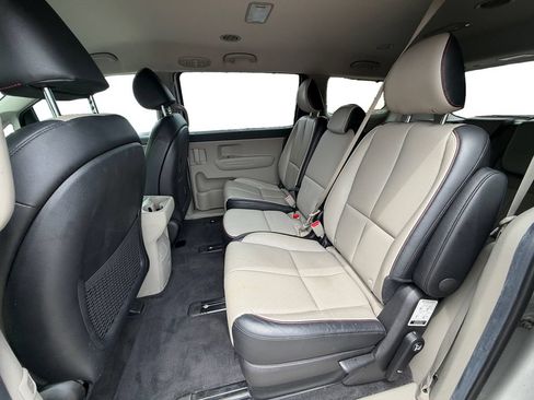 Used 2021 Kia Sedona EX FWD image 14