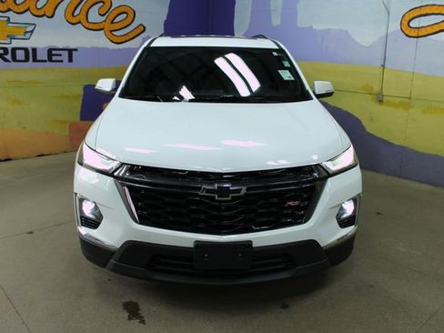 Used 2023 Chevrolet Traverse RS w/ LPO, Floor Liner Package AWD/4WD image 3