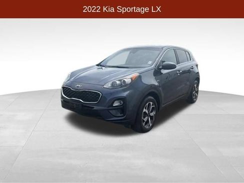 Used 2022 Kia Sportage LX AWD/4WD image 2