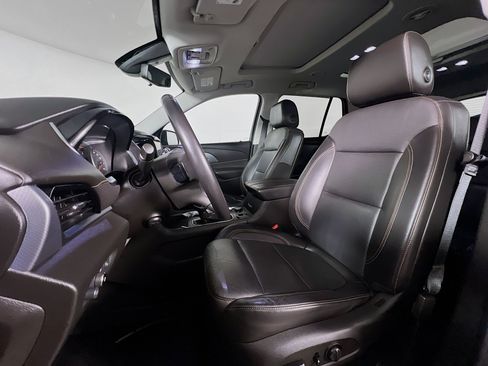 Used 2021 Chevrolet Traverse Premier w/ Redline Edition AWD/4WD image 11