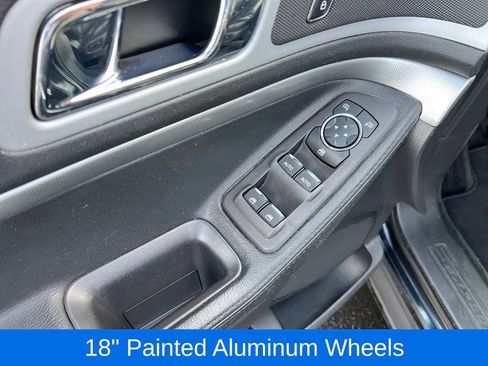 Used 2013 Ford Explorer XLT image 13