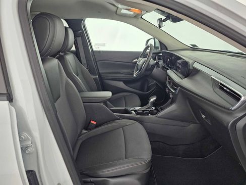 Used 2024 Buick Encore GX Preferred w/ Advanced Technology Package image 10