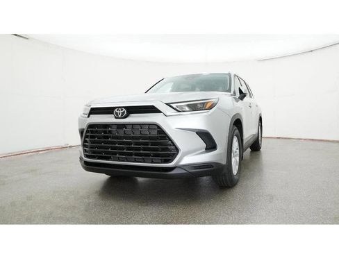 New 2026 Toyota Grand Highlander XLE image 50