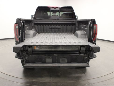 Used 2025 GMC Sierra 2500 AT4X AWD/4WD image 15