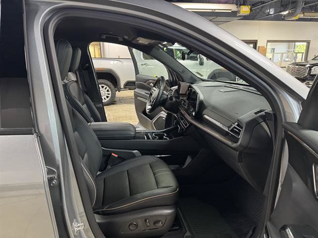 Certified 2026 Chevrolet Traverse High Country w/ LPO, Floor Liner Package AWD/4WD image 11