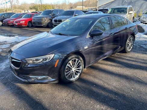Used 2019 Buick Regal Preferred w/ Driver Confidence Package I image 1