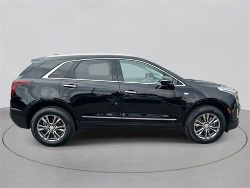 Certified 2022 Cadillac XT5 Premium Luxury image 9
