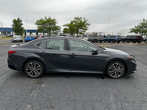 Used 2026 Toyota Camry XLE FWD image 2