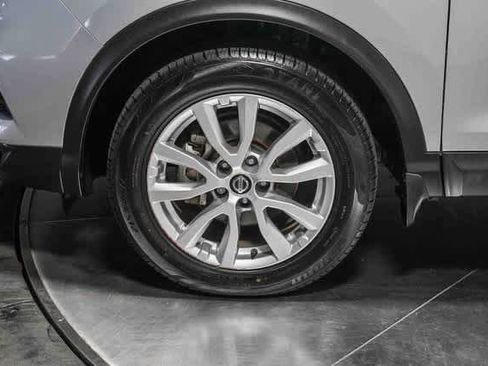 Used 2021 Nissan Rogue Sport S image 6