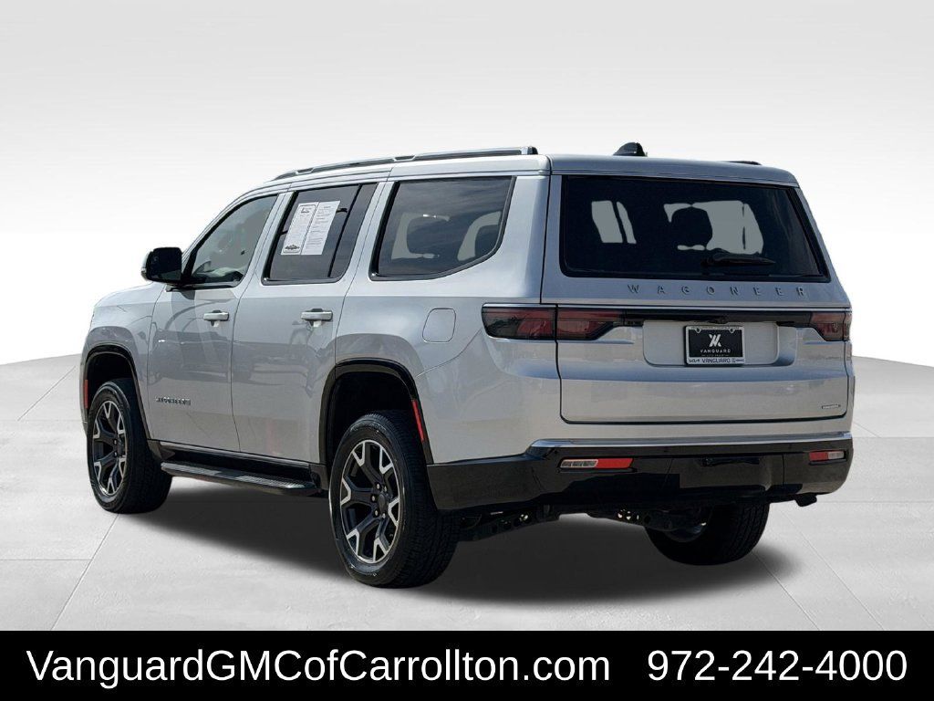 Used 2024 Jeep Wagoneer Series III AWD/4WD image 6