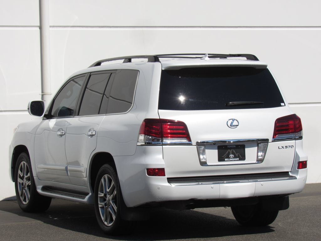 Used 2015 Lexus LX 570 4WD w/ Luxury Package image 5