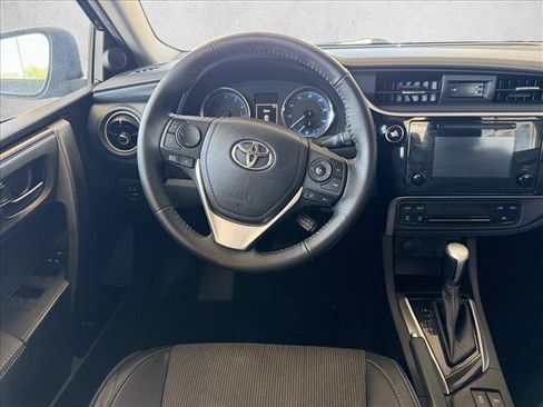 Used 2017 Toyota Corolla SE FWD image 11