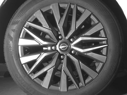 Used 2025 Nissan Altima 2.5 SV image 12