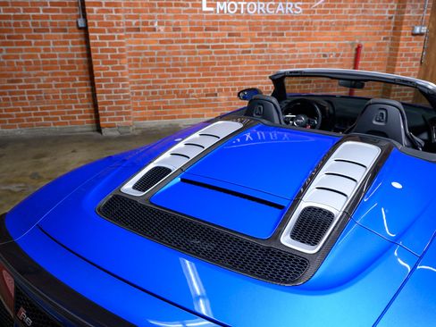 Used 2018 Audi R8 V10 plus image 12