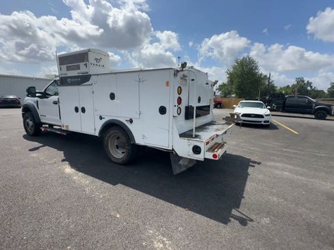 Used 2019 Ford F550 4x4 Regular Cab Super Duty image 5