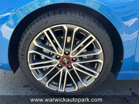 Used 2023 Kia Forte GT FWD image 13