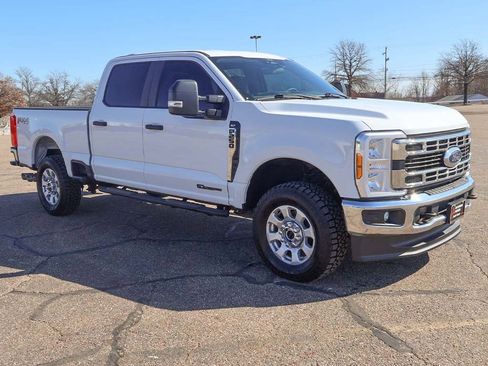 Used 2024 Ford F250 XLT w/ FX4 Off-Road Package image 39
