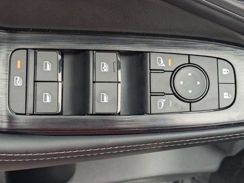 New 2026 Nissan Rogue SV FWD image 12