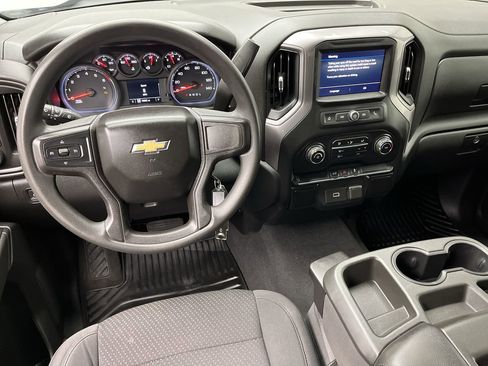 Used 2020 Chevrolet Silverado 1500 Custom w/ Custom Value Package AWD/4WD image 11
