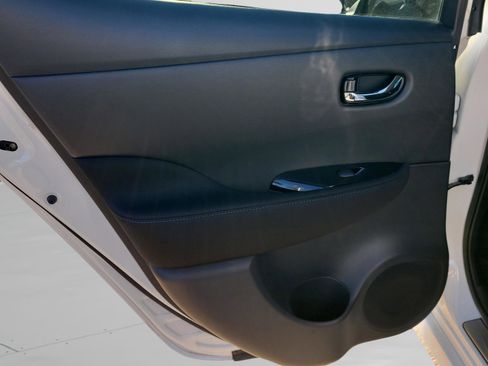 Certified 2024 Nissan Leaf SV Plus image 26