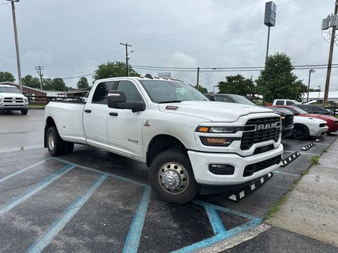 Used 2026 RAM 3500 Big Horn AWD/4WD image 2