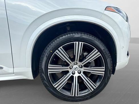 Certified 2025 Volvo XC90 T8 Plus w/ Protection Package AWD/4WD image 22