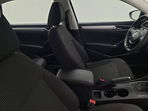 Used 2018 Volkswagen Passat 2.0T S image 21