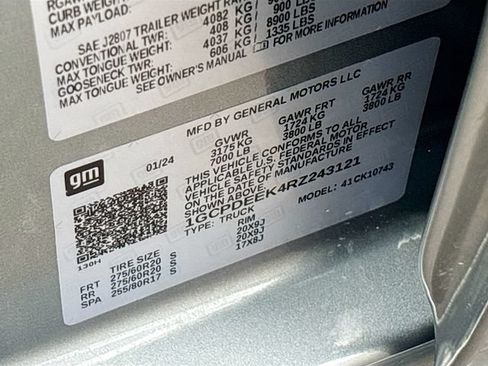 Used 2024 Chevrolet Silverado 1500 RST w/ Protection Package AWD/4WD image 33