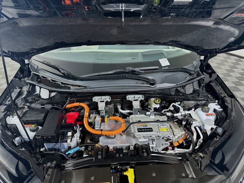 Used 2024 Nissan Ariya FWD image 36