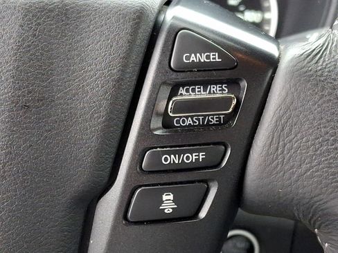 Used 2023 Nissan Frontier SV w/ SV Convenience Package image 21